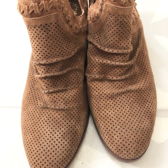 Vince Camuto palmina tan suede cutout ankle bootie - Picture 5 of 7